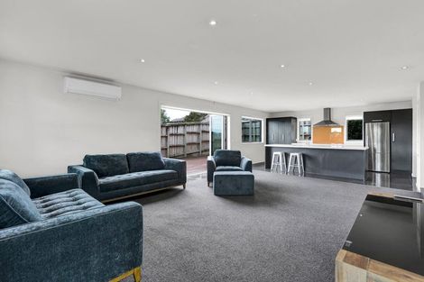 Photo of property in 13a Heta Road, Highlands Park, New Plymouth, 4312