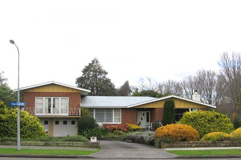Photo of property in 8 Hardie Street, Hokowhitu, Palmerston North, 4410
