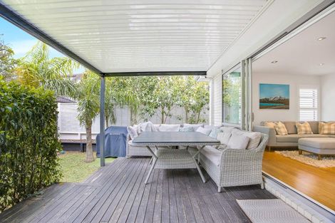 Photo of property in 28b Bluefin Way, West Harbour, Auckland, 0618