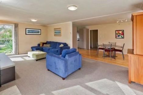 Photo of property in 10 Chesley Place, Half Moon Bay, Auckland, 2012