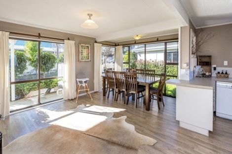 Photo of property in 18 Regal Street, Levin, 5510