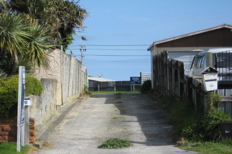 Photo of property in 55 Hinau Street, Castlecliff, Whanganui, 4501