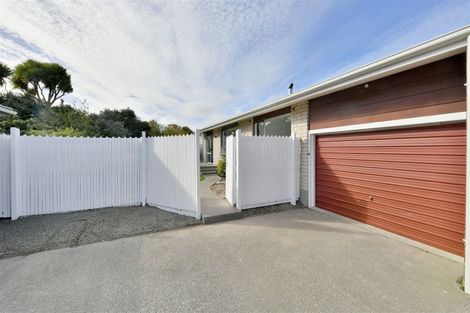 Photo of property in 2/56 Halswell Junction Road, Halswell, Christchurch, 8025