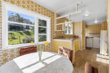 Photo of property in 16 Morgan Place, Tawa, Wellington, 5028