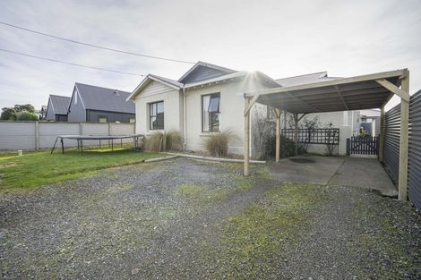 Photo of property in 16 Charles Street, Grasmere, Invercargill, 9810