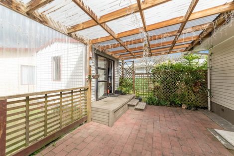 Photo of property in 18 Fenruss Street, Fairy Springs, Rotorua, 3015