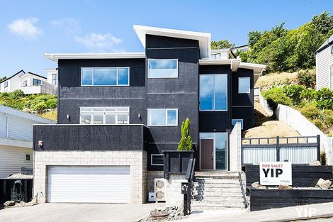 Photo of property in 67 Sheridan Terrace, Johnsonville, Wellington, 6037