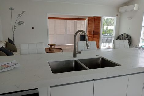 Photo of property in 57 Lawrence Crescent, Hillpark, Auckland, 2102