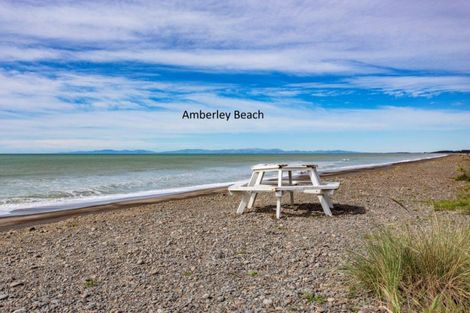 Photo of property in 70 Amberley Beach Road, Amberley, 7410