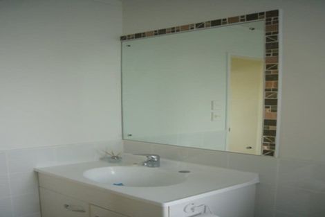 Photo of property in 1/15 Andersons Road, Oteha, Auckland, 0632