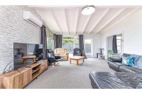 Photo of property in 181 Palmers Road, New Brighton, Christchurch, 8083