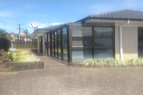 Photo of property in 1/4 Shakespeare Road, Milford, Auckland, 0620