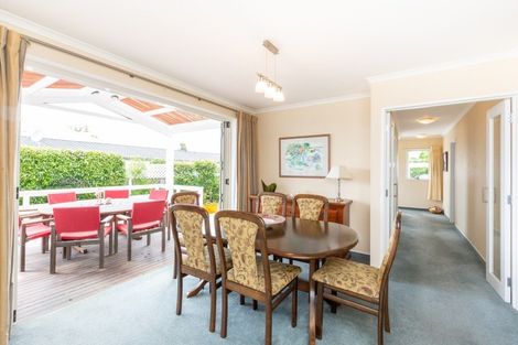 Photo of property in 2 Balmoral Street, Taradale, Napier, 4112