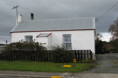 Photo of property in 15 Dryden Street, Milton, 9220