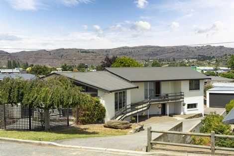 Photo of property in 68 Royal Terrace, Alexandra, 9320