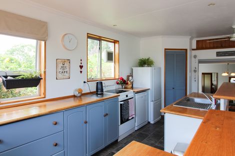 Photo of property in 52 Wellington Street, Enfield, Oamaru, 9491