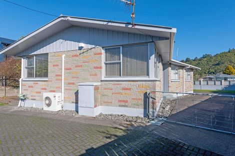 Photo of property in 105 Fairy Springs Road, Fairy Springs, Rotorua, 3015