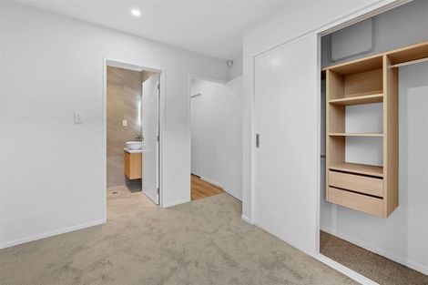 Photo of property in 28b Walker Road, Point Chevalier, Auckland, 1022