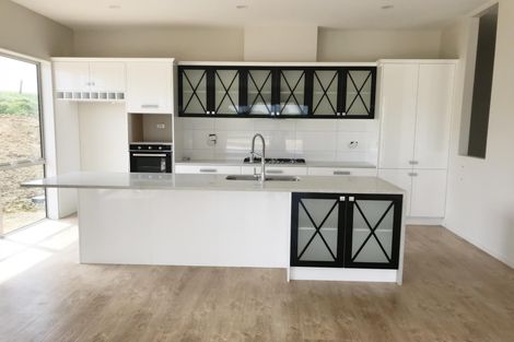 Photo of property in 15 Mclachlan Way, Pokeno, 2471