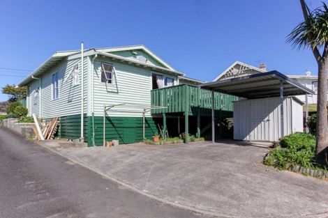 Photo of property in 141 Lemon Street, Strandon, New Plymouth, 4312
