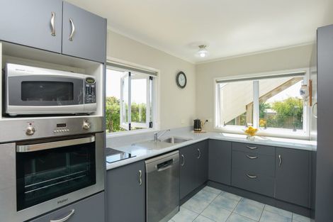 Photo of property in 39a Harper Road, Waimarama, Havelock North, 4294