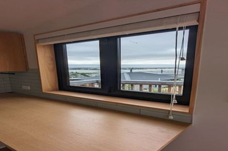 Photo of property in 9 Rifleman Lane, Redcliffs, Christchurch, 8081