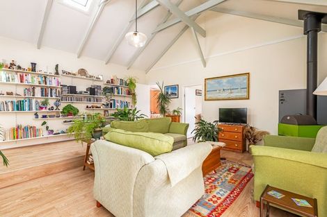 Photo of property in 34 Koputara Road, Himatangi Beach, Foxton, 4891