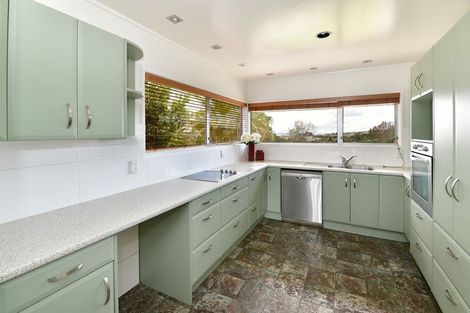 Photo of property in 27 Tiri Road, Manly, Whangaparaoa, 0930