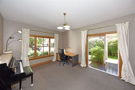 Photo of property in 22 Holderness Place, Ilam, Christchurch, 8041