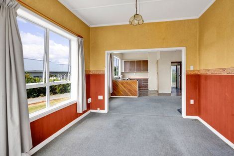 Photo of property in 18 Cameron Street, Hawera, 4610