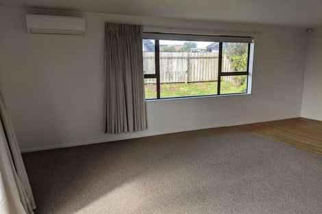 Photo of property in 60 Lavelle Road, Henderson, Auckland, 0612