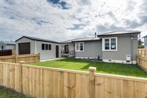 Photo of property in 6 Chester Place, Taradale, Napier, 4112
