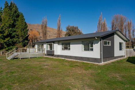 Photo of property in 1 Hector Close, Kingston, Athol, 9793