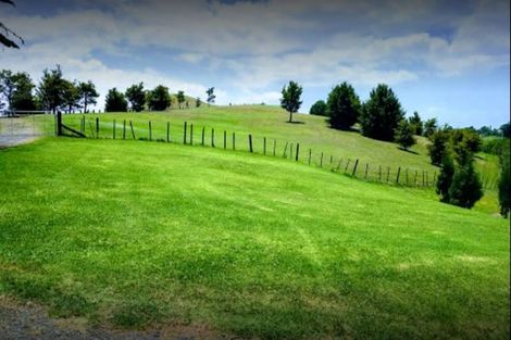 Photo of property in 22 Matairangi Avenue, Totara Heights, Auckland, 2105