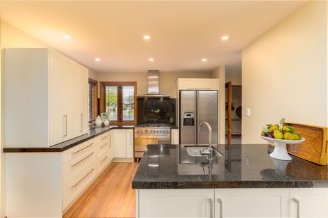 Photo of property in 90 Totara Street, Riccarton, Christchurch, 8041