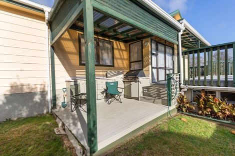 Photo of property in 15 Dickens Street, Owhata, Rotorua, 3010
