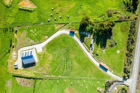 Photo of property in 635 Settlement Road, Kaiwaka, 0573