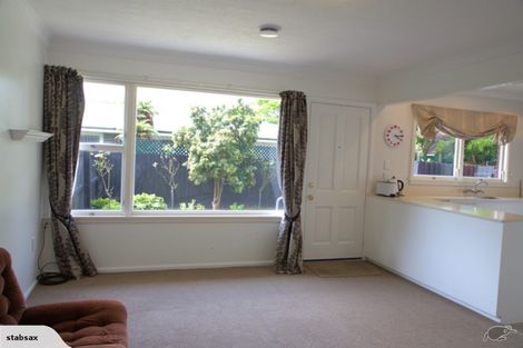 Photo of property in 4/7a Curletts Road, Sockburn, Christchurch, 8042