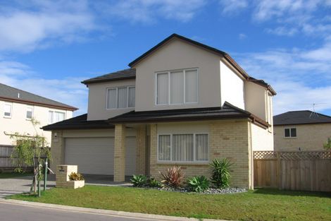 Photo of property in 5 Pennygale Close, Flat Bush, Auckland, 2016