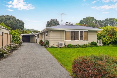 Photo of property in 20 Rimu Street, Waikanae, 5036