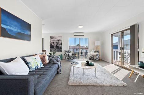 Photo of property in 37 Aberfeldy Avenue, Highland Park, Auckland, 2010