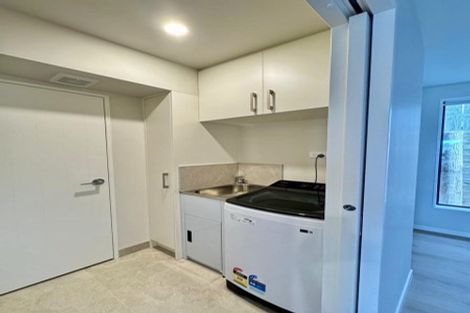 Photo of property in 27a Ennis Avenue, Pakuranga Heights, Auckland, 2010