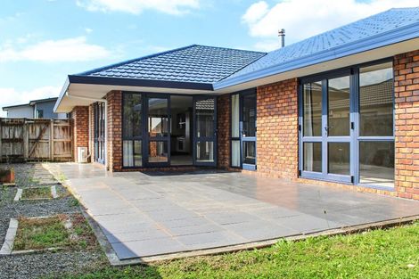 Photo of property in 68 Ruapehu Drive, Fitzherbert, Palmerston North, 4410