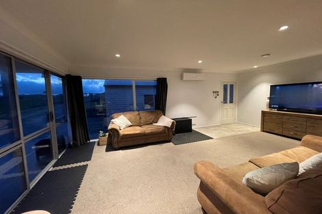 Photo of property in 303 Heatley Road, Whakapirau, Maungaturoto, 0583