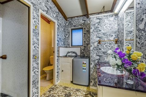 Photo of property in 86 Howard Road, Orere Point, Papakura, 2585