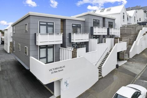 Photo of property in Pirie Street Townhouses, 2/35 Pirie Street, Mount Victoria, Wellington, 6011