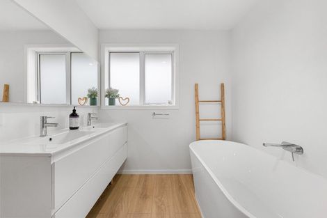 Photo of property in 20 Margaret Street, Stratford, 4332