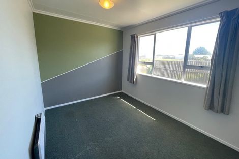 Photo of property in 39 Tongariro Street, Castlecliff, Whanganui, 4501