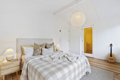 Photo of property in 24 Sylvan Avenue, Northcote, Auckland, 0627