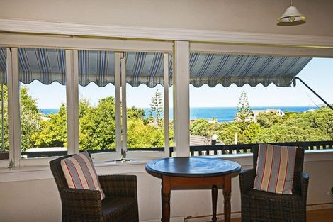 Photo of property in 10 Totara Road, Leigh, 0985